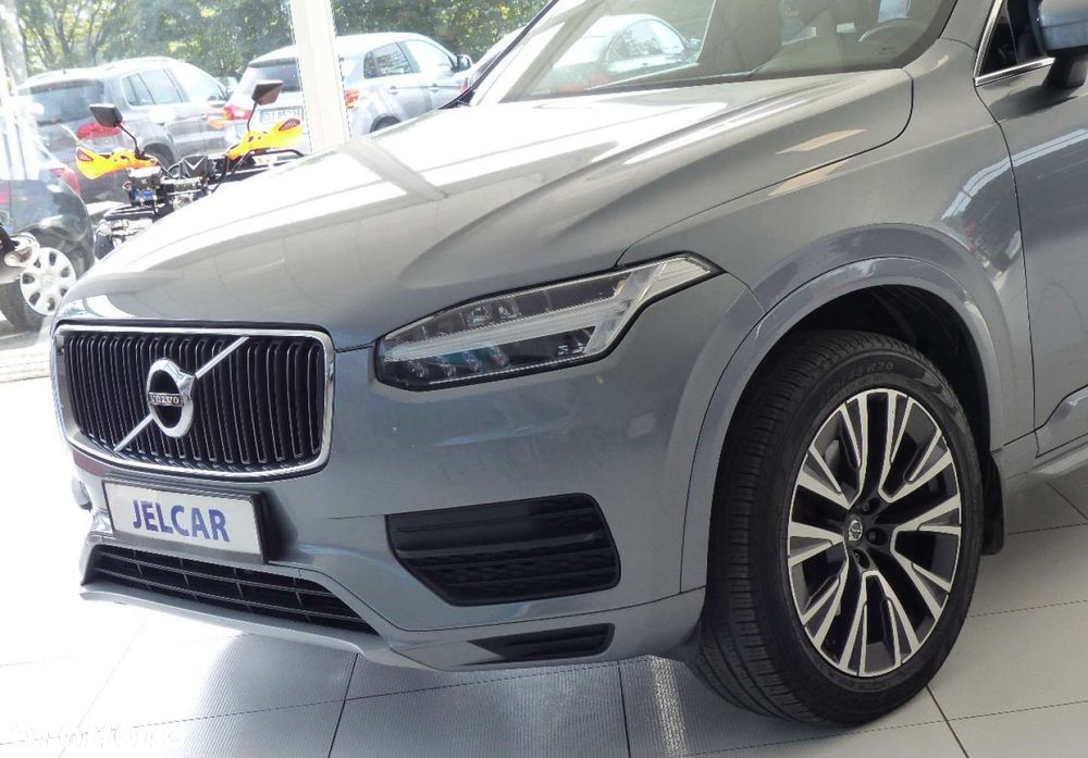 Volvo XC 90 D5 SCR AWD Momentum - 4