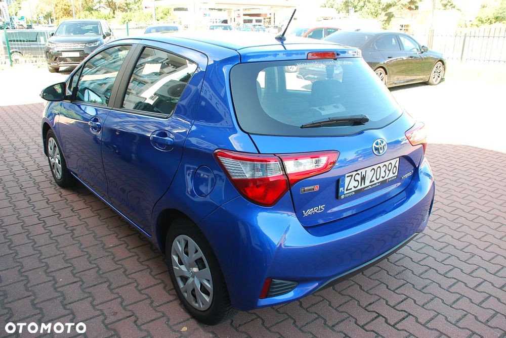 Toyota Yaris Hybrid 100 Life - 7
