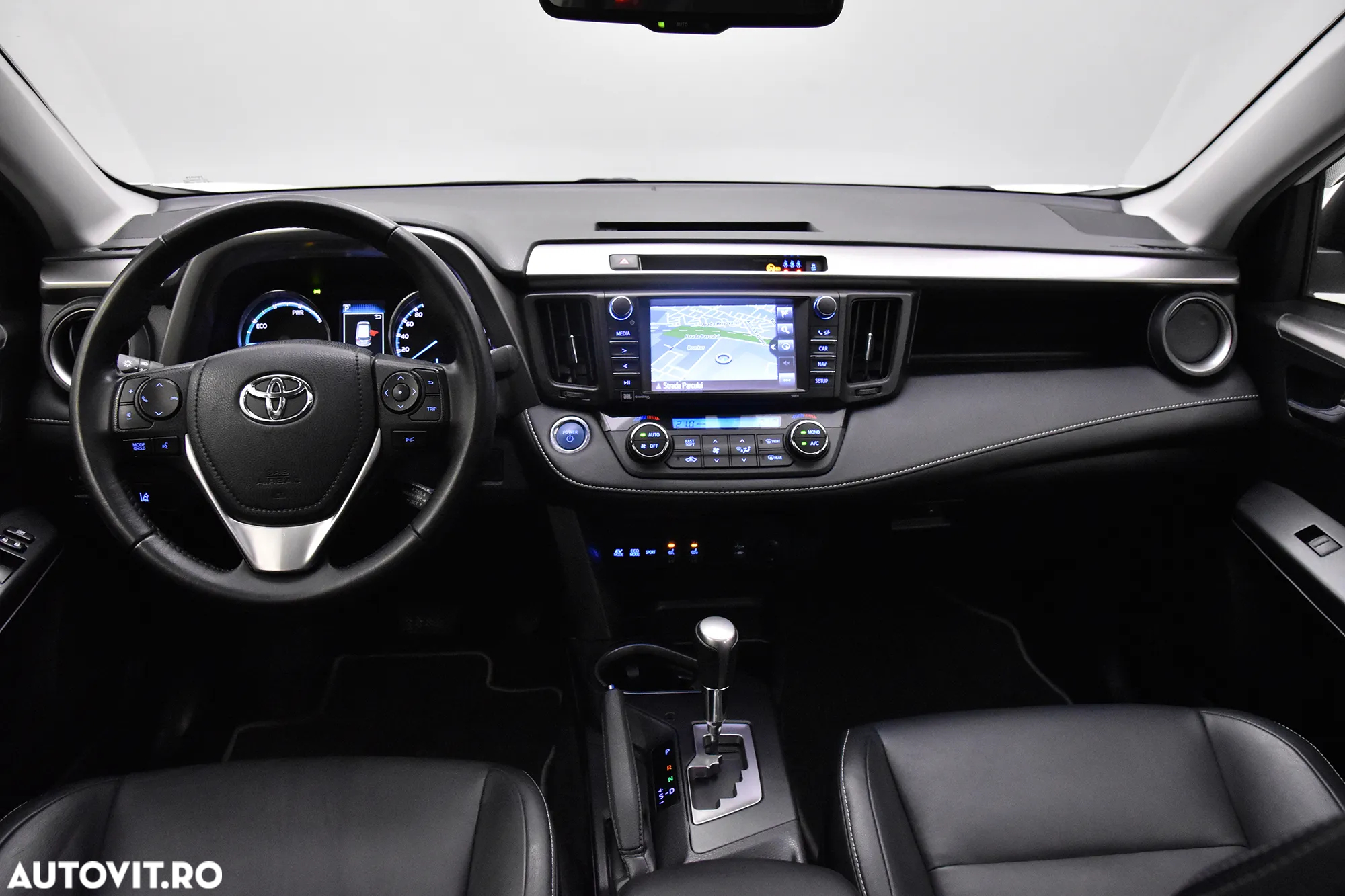 Toyota RAV4 - 9