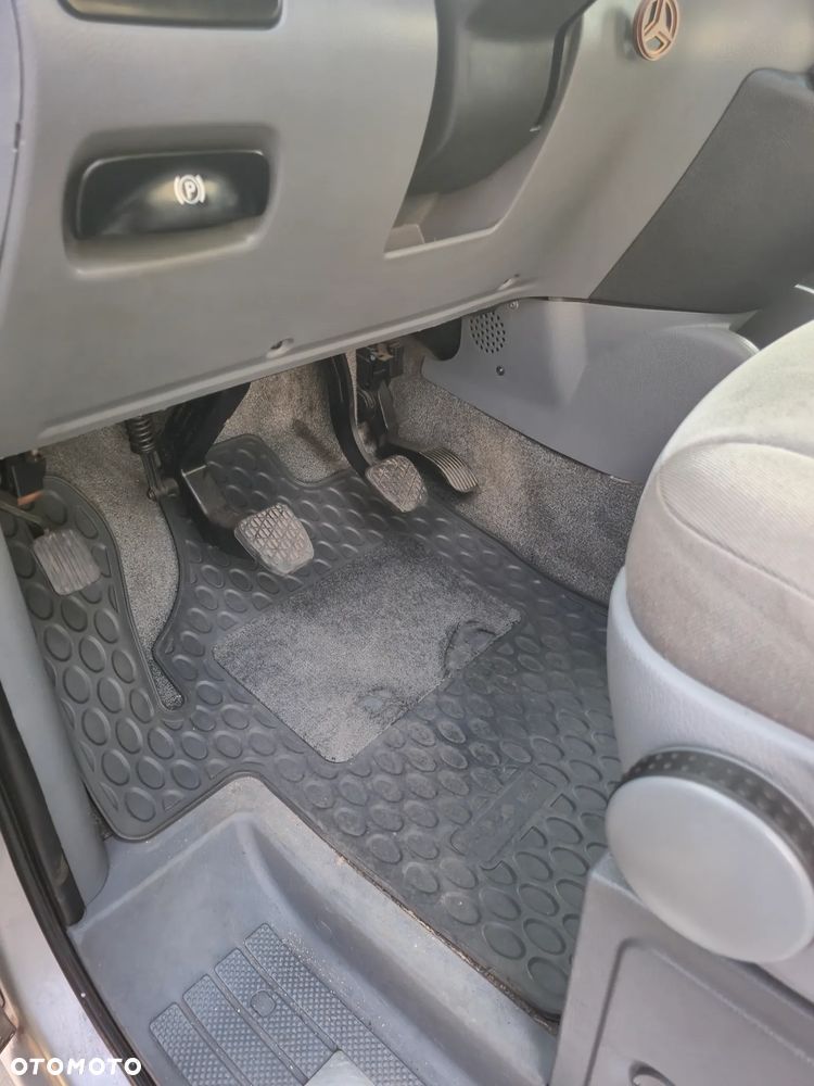 Mercedes-Benz Viano 2.2 CDI Trend - 17