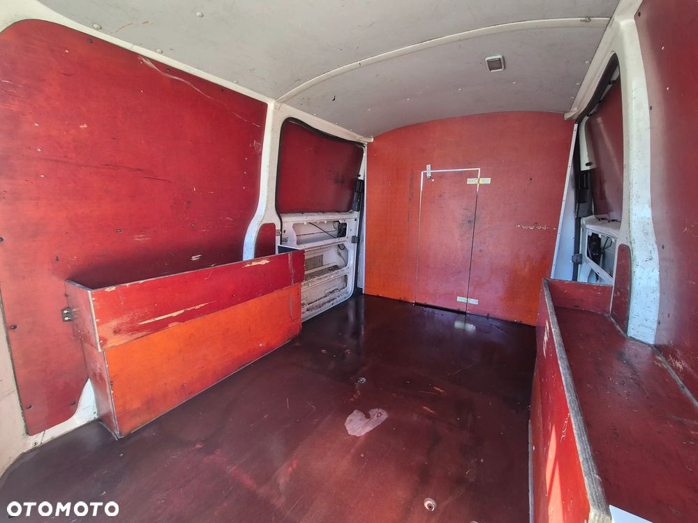 Volkswagen Transporter - 19