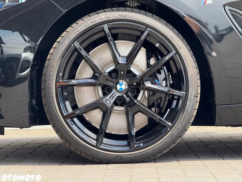 BMW Seria 8 - 5
