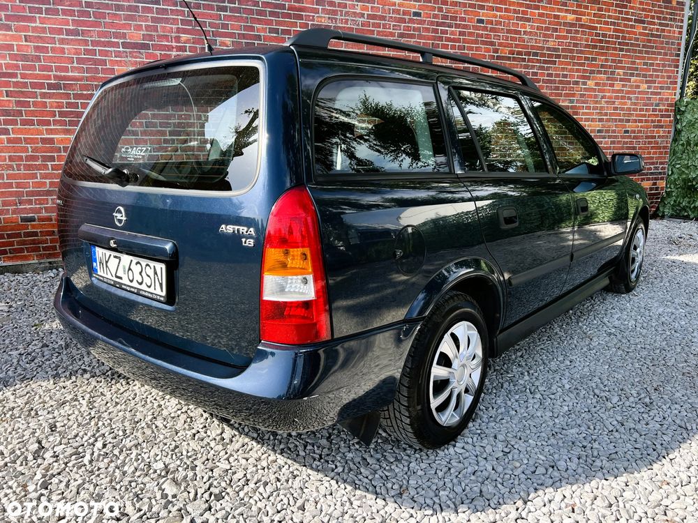 Opel Astra - 4