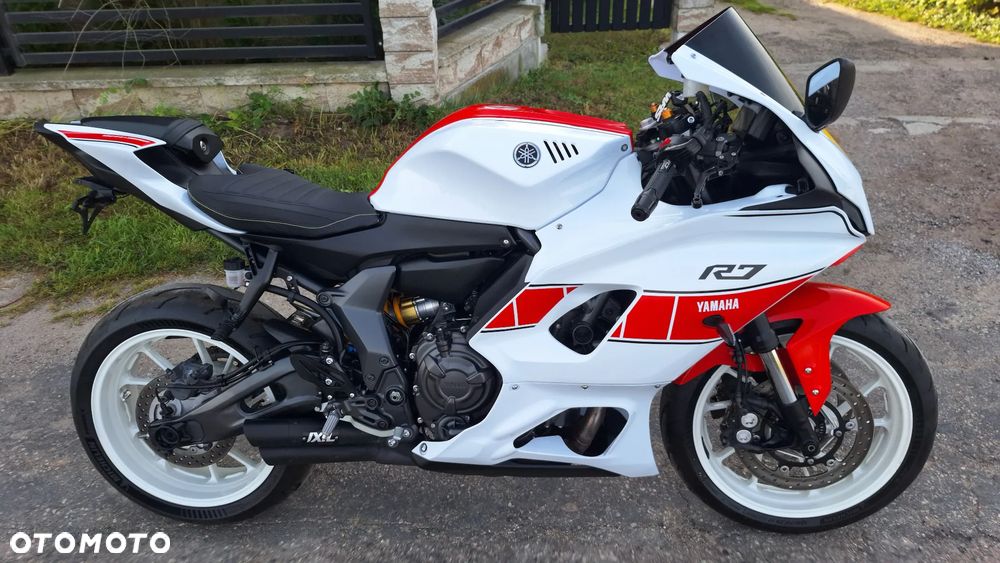Yamaha R7 - 26