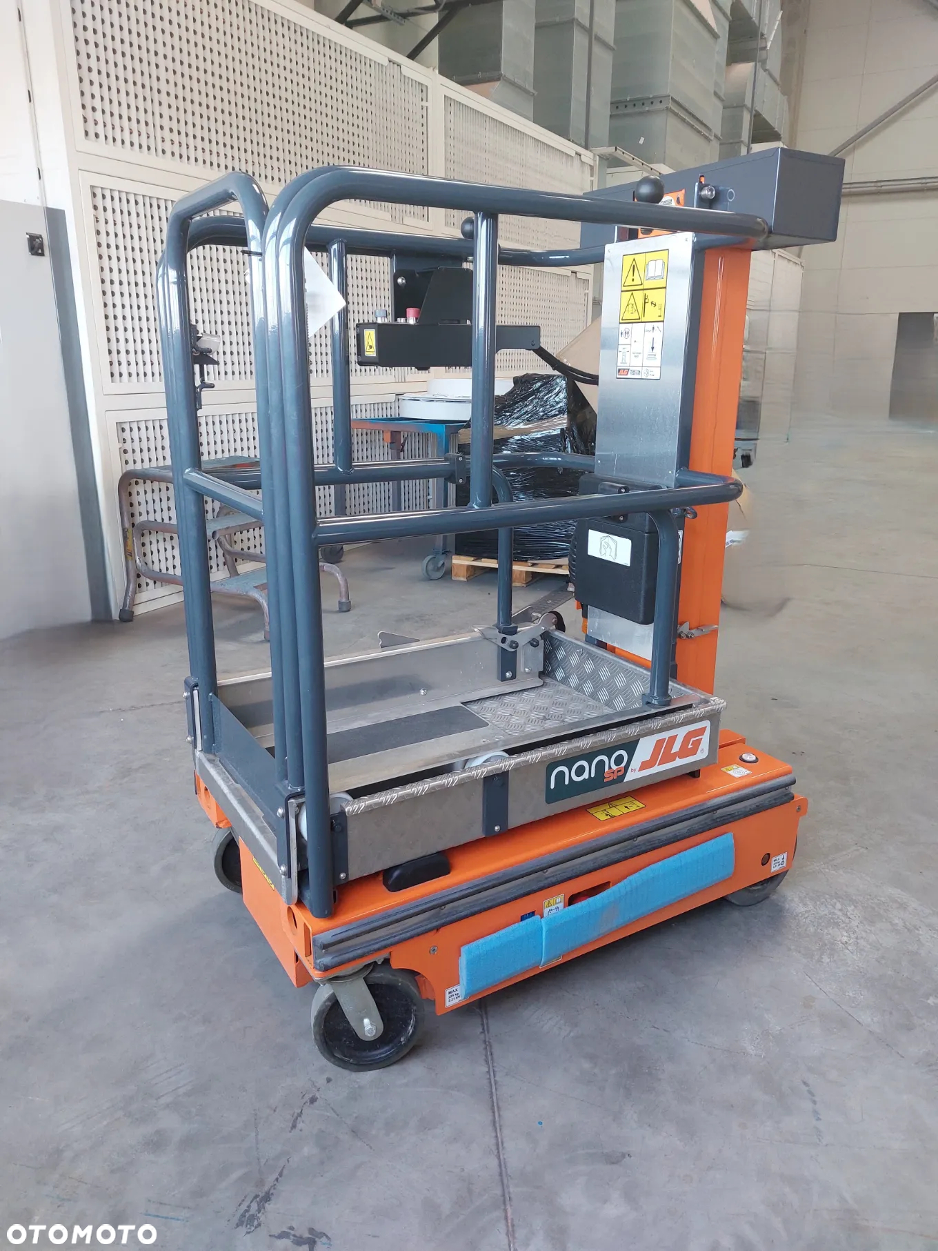 JLG Nano SP - 4