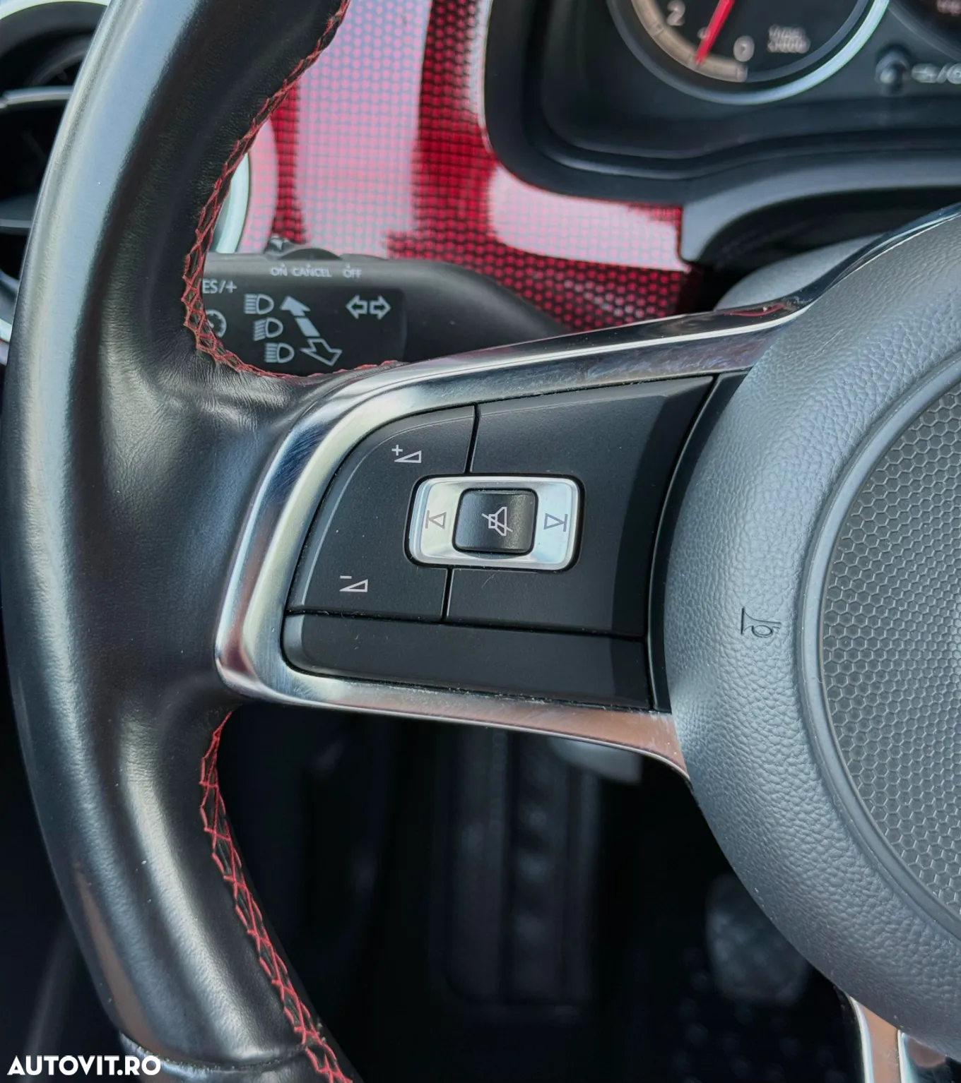 Volkswagen up! GTI - 21