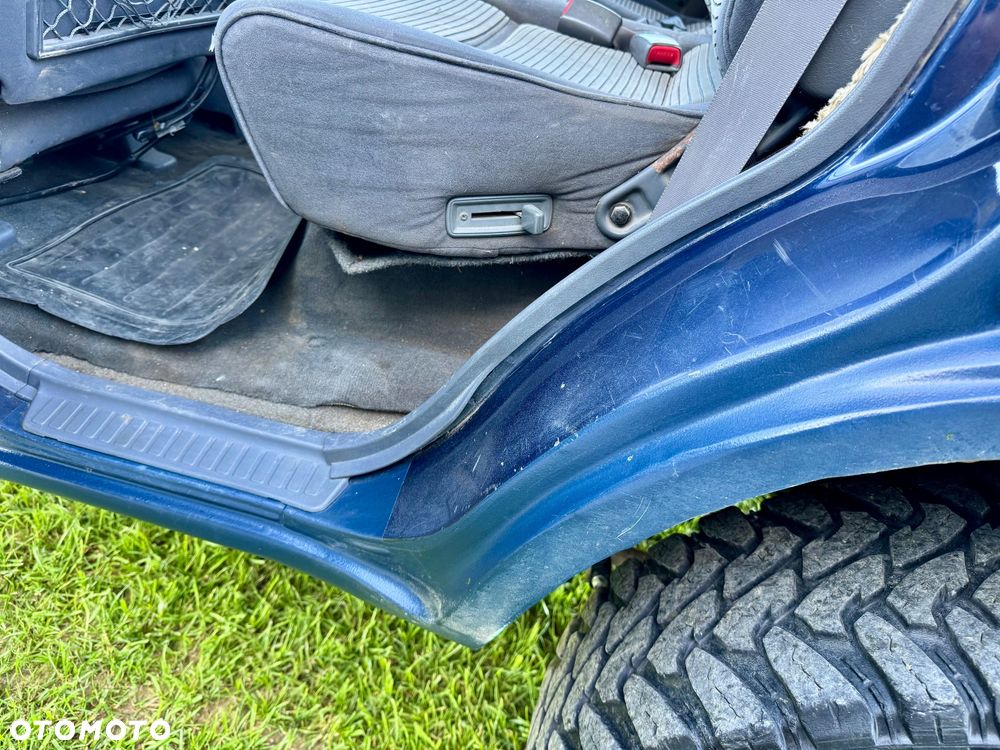 Toyota Land Cruiser HDJ80 - 17
