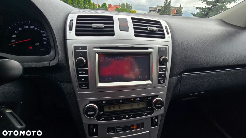 Toyota Avensis - 33