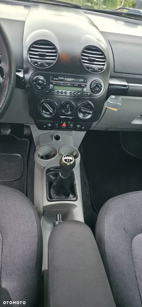 Volkswagen New Beetle 1.9 TDI - 11