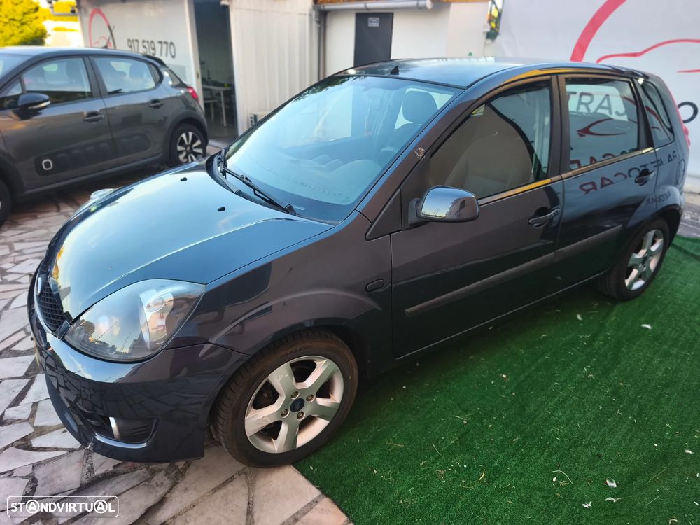 Ford Fiesta 1.25 First Edition - 21
