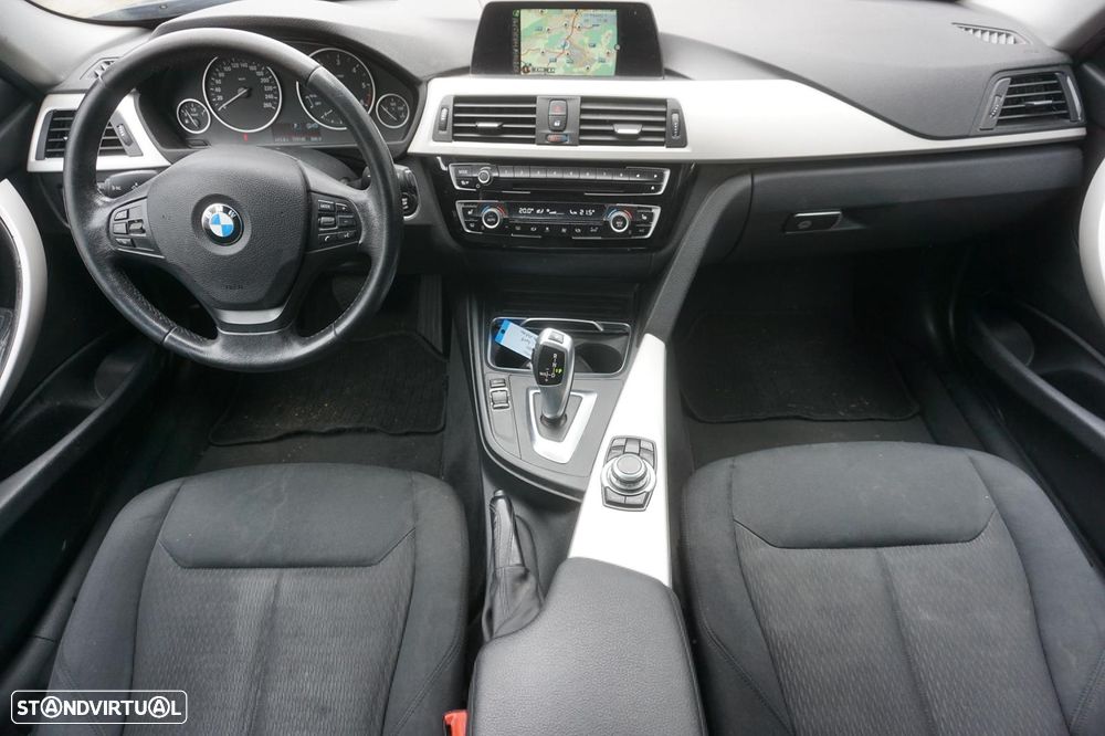 BMW 318 d Aut. Advantage - 7