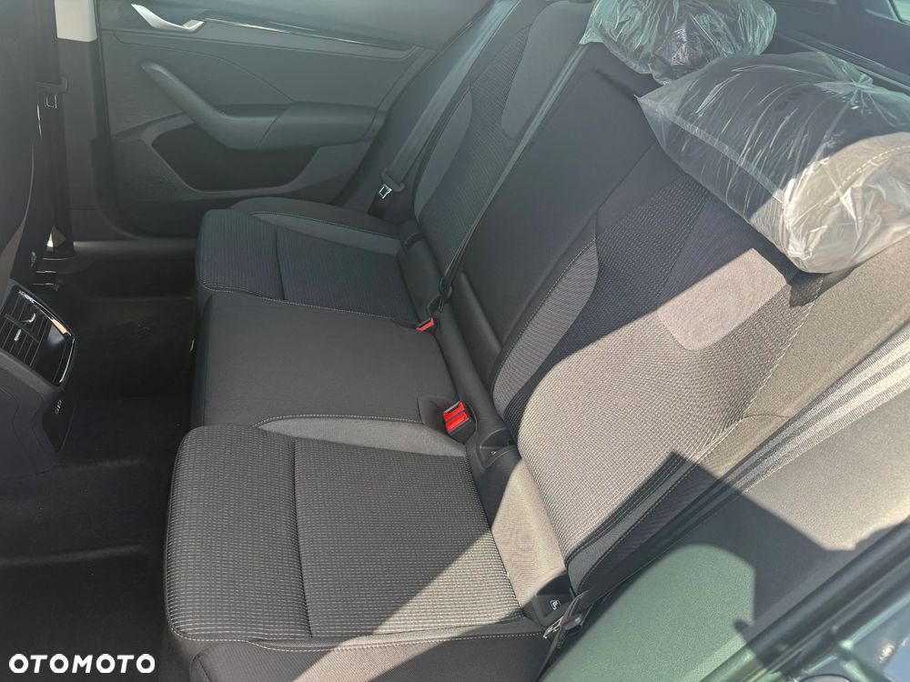 Skoda Octavia 1.5 TSI mHEV Drive Selection DSG - 9