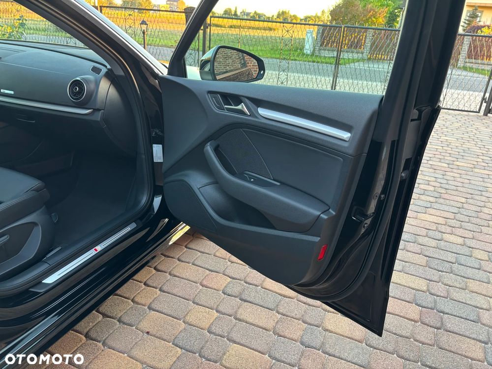 Audi A3 Sportback - 15