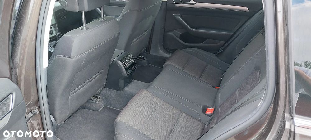 Volkswagen Passat 2.0 TDI BMT Comfortline - 4
