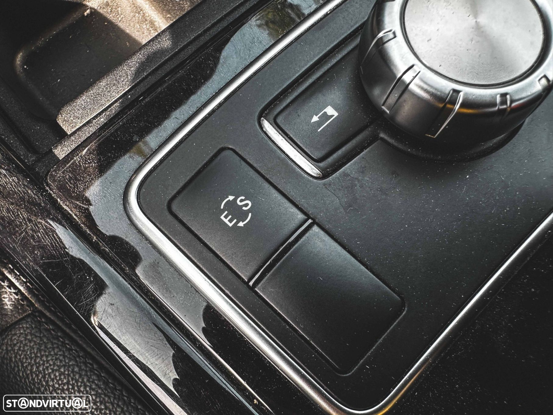 Mercedes-Benz E 220 CDi Avantgarde BlueEfficiency Auto - 16