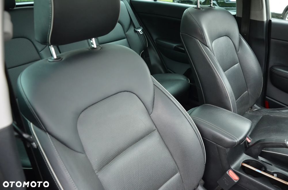 Kia Sportage 1.7 CRDI Business Line L 2WD - 27