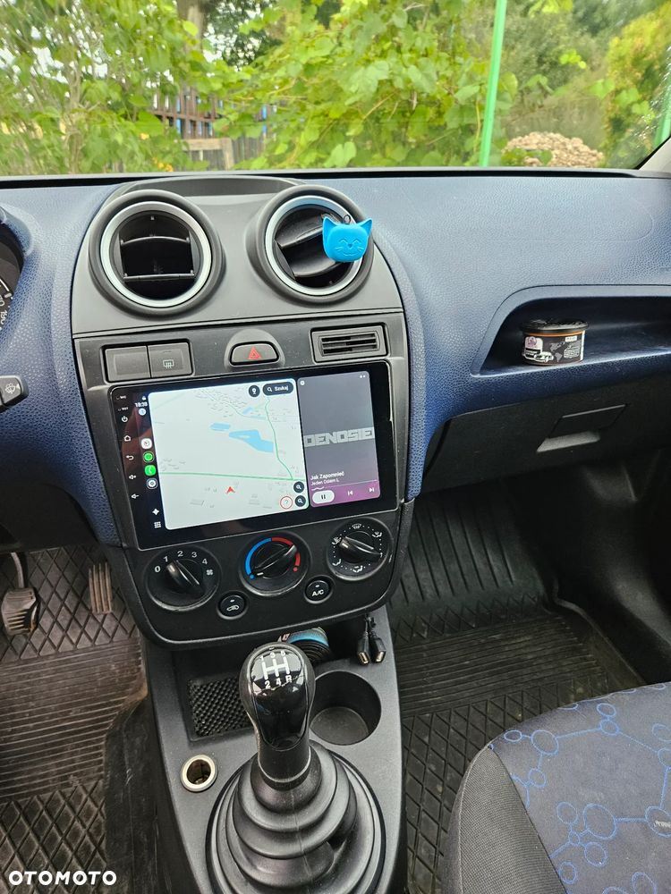 Ford Fiesta 1.25 Ambiente - 11