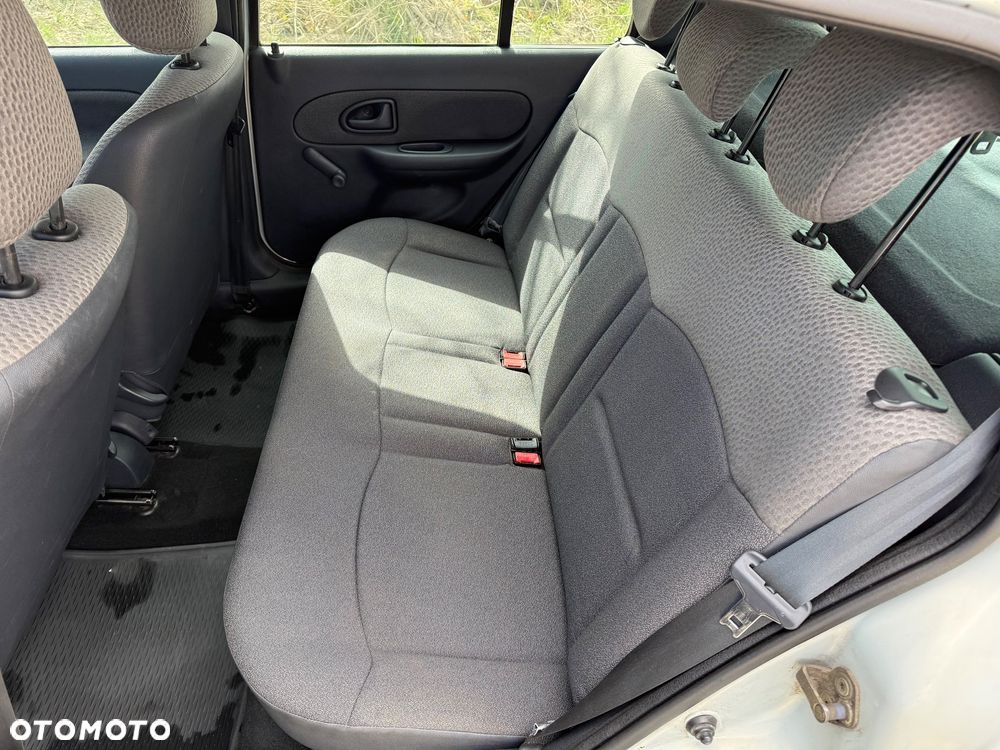 Renault Clio 1.2 Free - 6