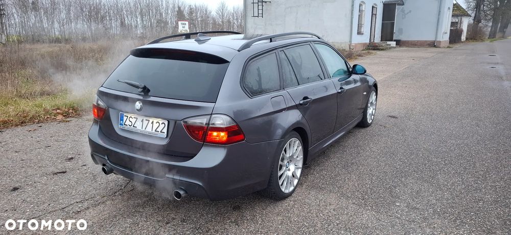 BMW Seria 3 335xi - 10