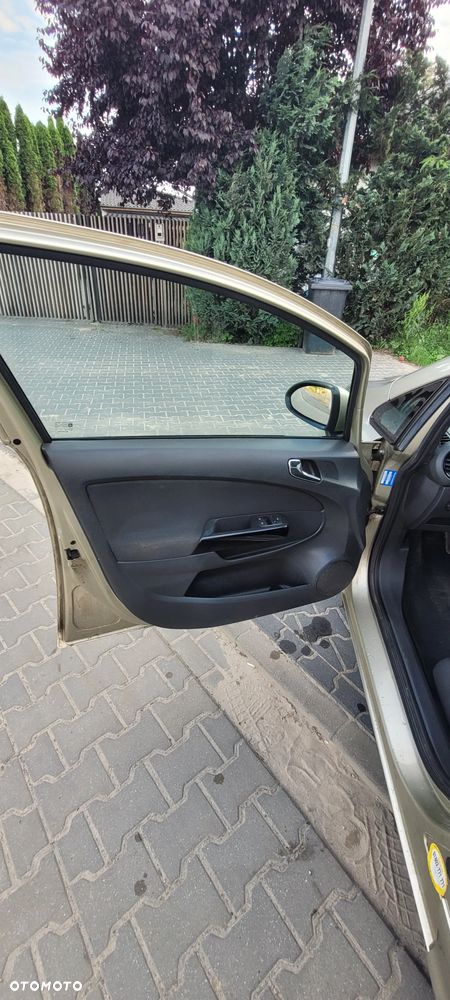 Opel Corsa - 17