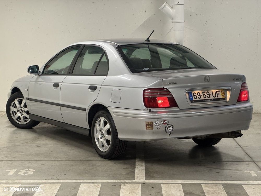 Honda Accord 1.6 LS - 7