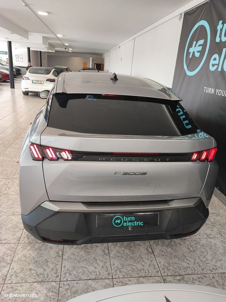 Peugeot E-3008 73 kWh Allure - 6