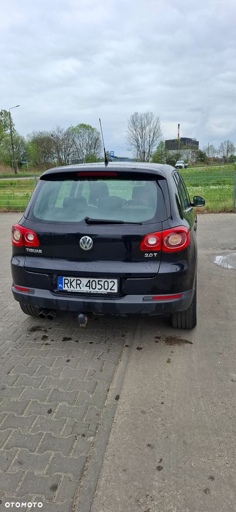 Volkswagen Tiguan - 5