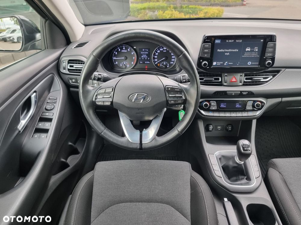 Hyundai i30 1.5 DPI Smart - 29