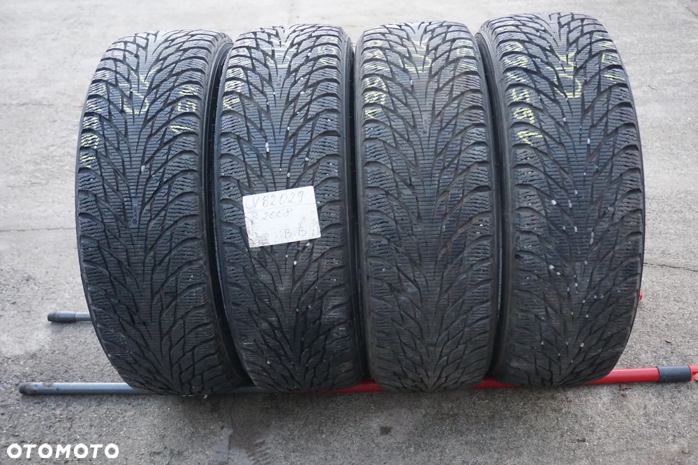 195 60 16 Nokian Hakkapeliitta R2 8mm - 1