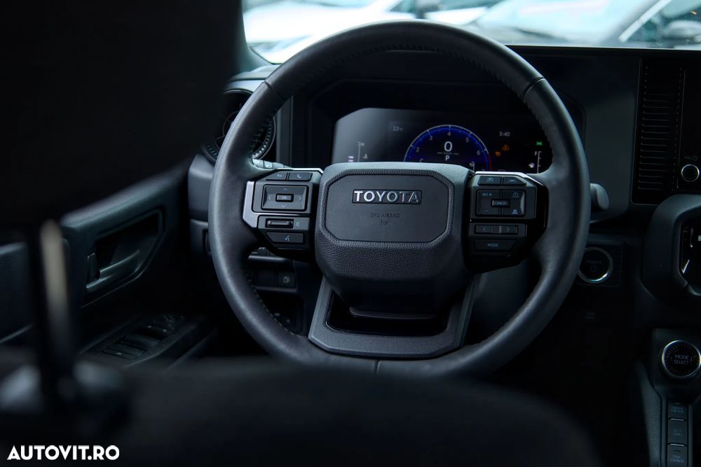 Toyota Land Cruiser - 18