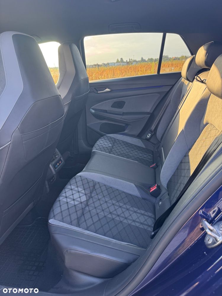 Volkswagen Golf 1.5 eTSI EVO R-Line DSG - 11
