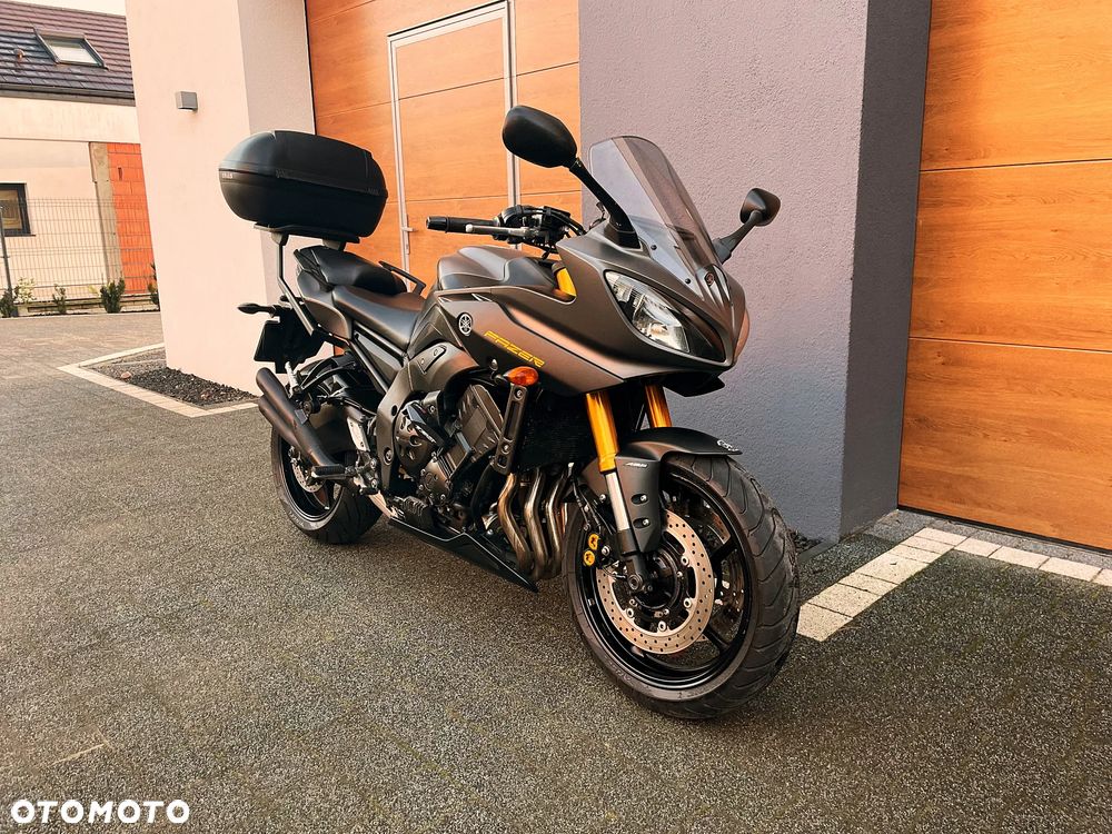 Yamaha FZ8