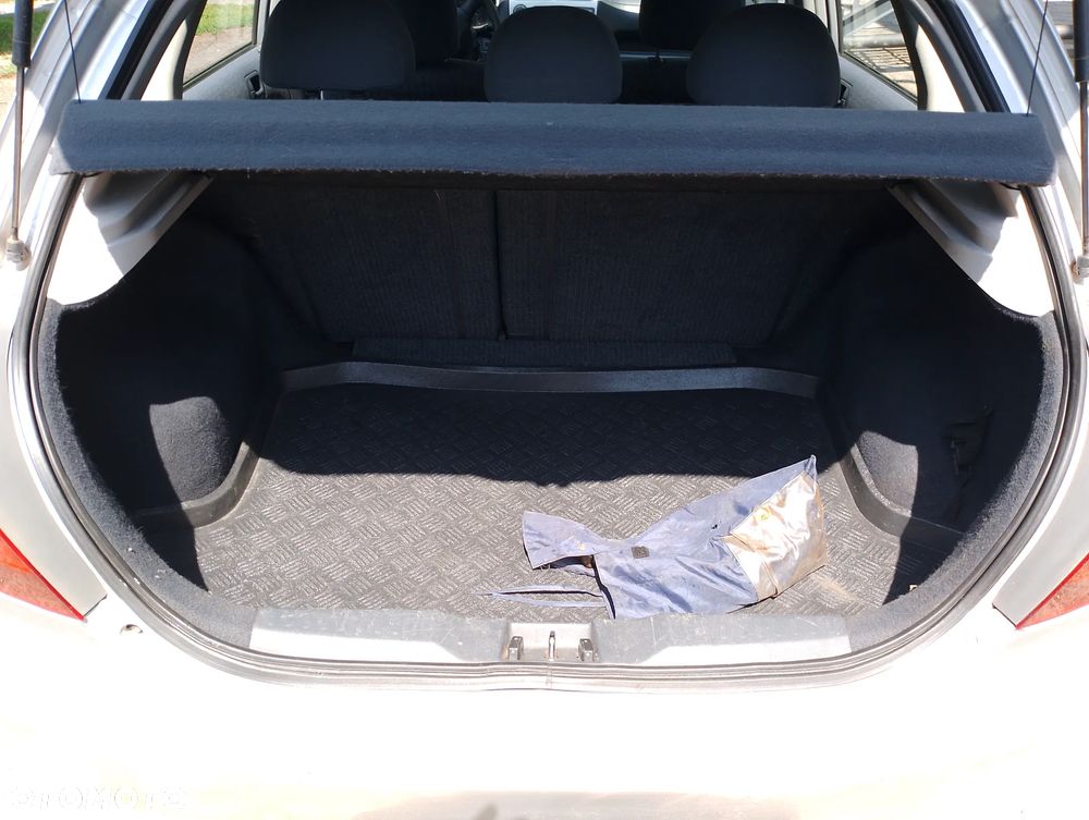 Honda Civic 1.6i ES - 11