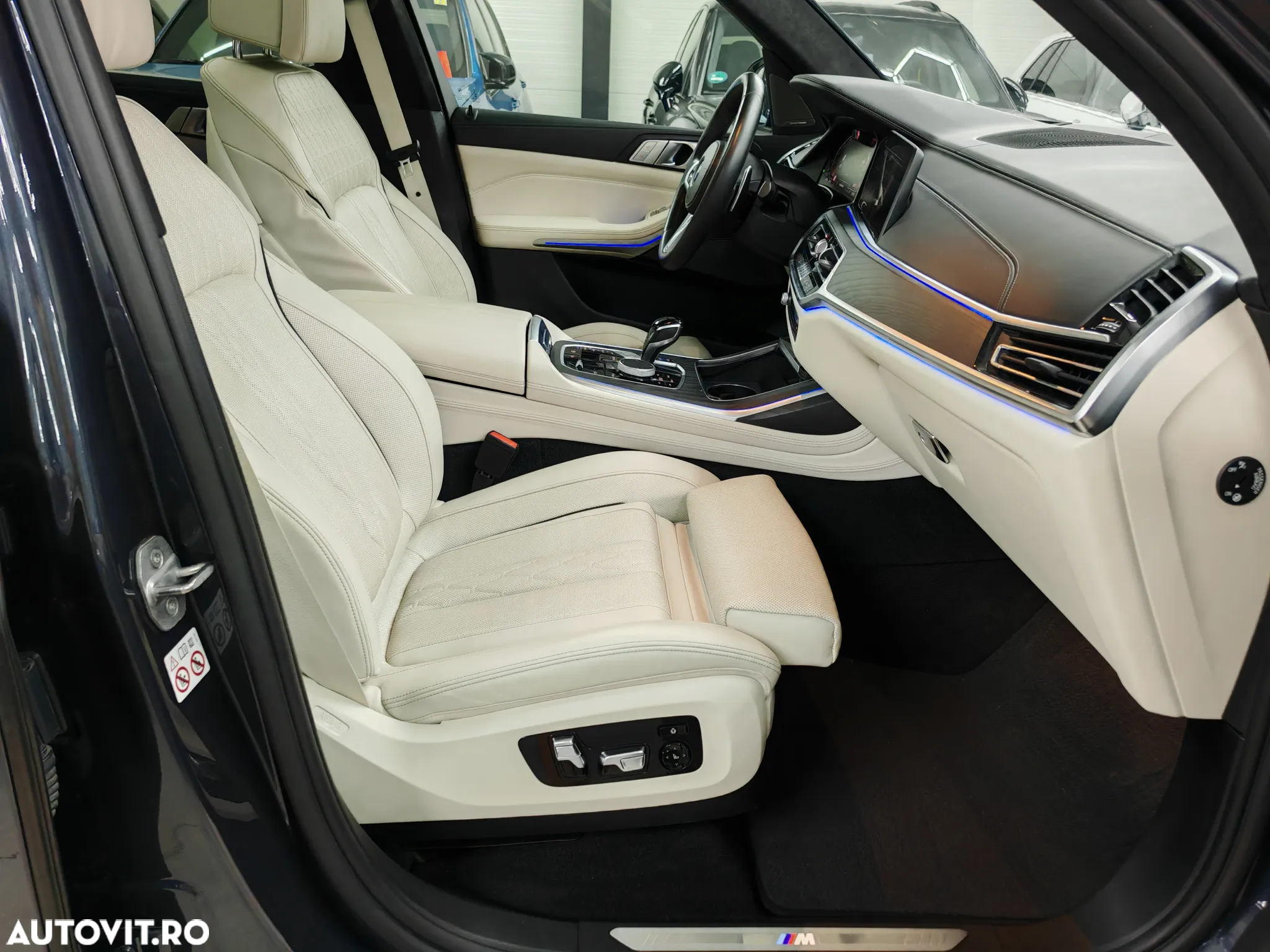 BMW X7 xDrive40i - 9