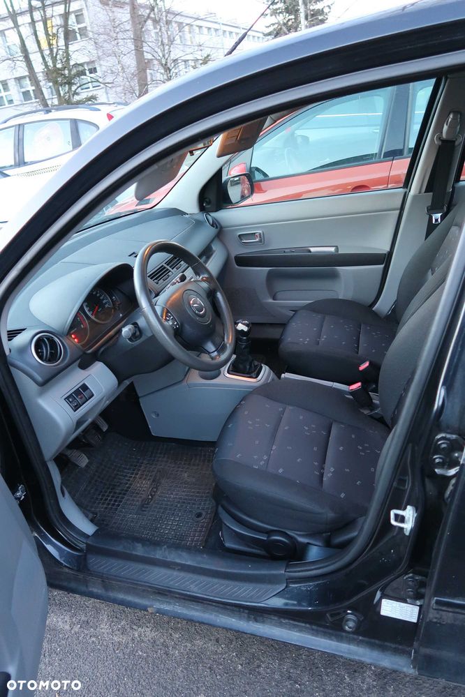 Mazda 2 - 5