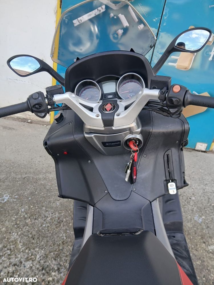 Gilera GP 800 - 5