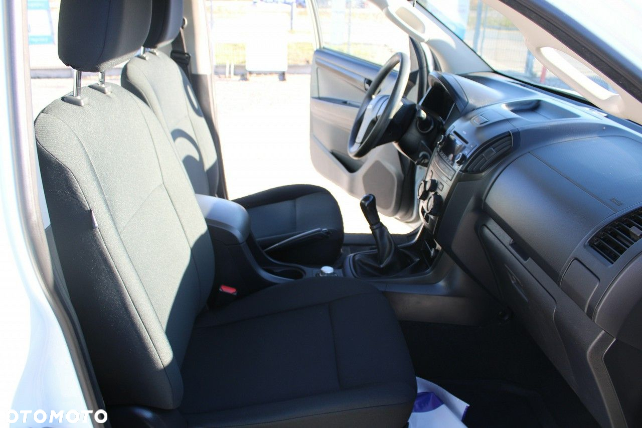 Isuzu D-Max 1.9 DC L - 16