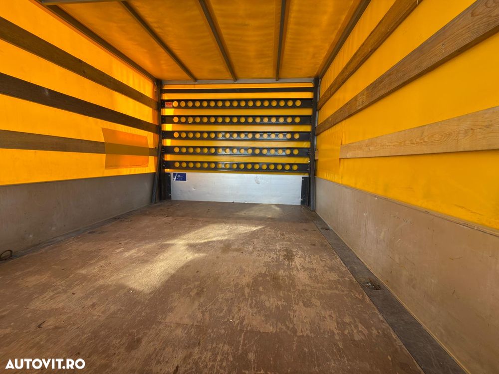 Volkswagen Crafter 3.5 CD Bena L4 FWD 75kW - 14