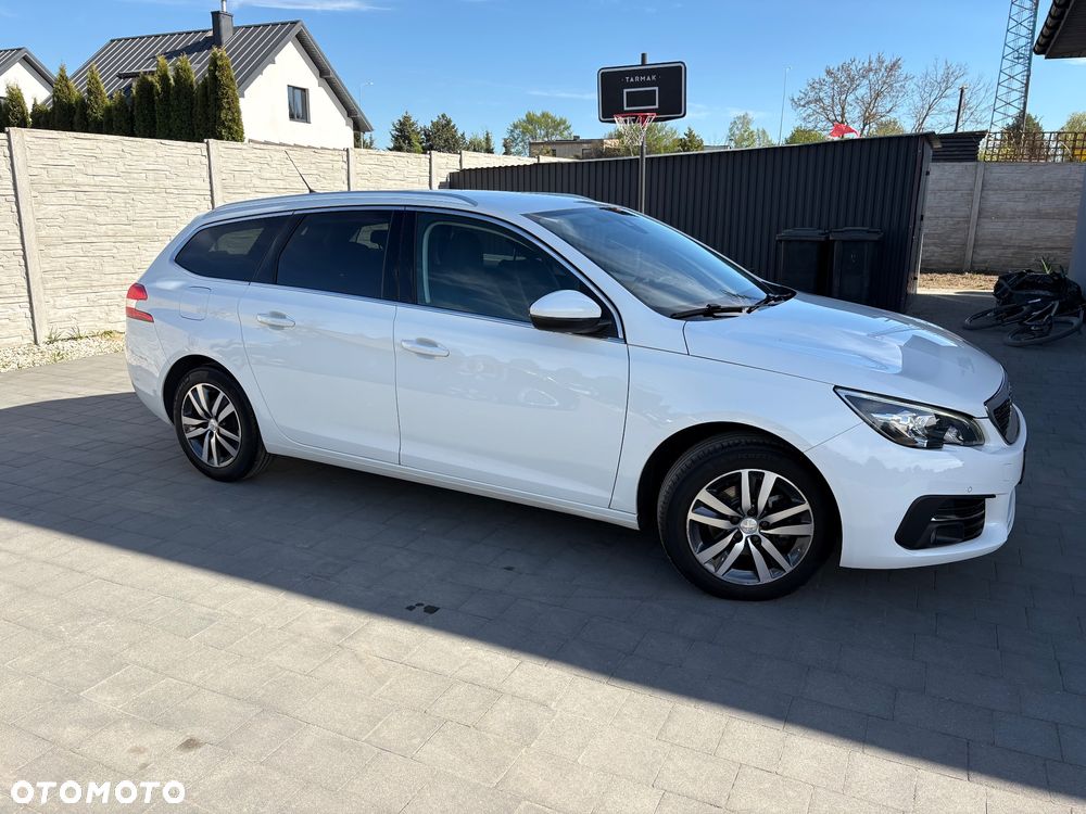 Peugeot 308 1.5 BlueHDi Allure Pack S&S - 4