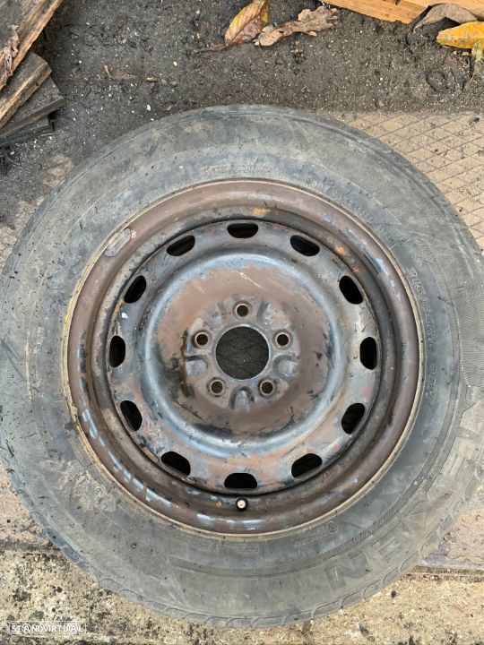 Jantes suplentes R16 Chrysler/Dodge 5x114.3 com pneus 215/65R16 - 1