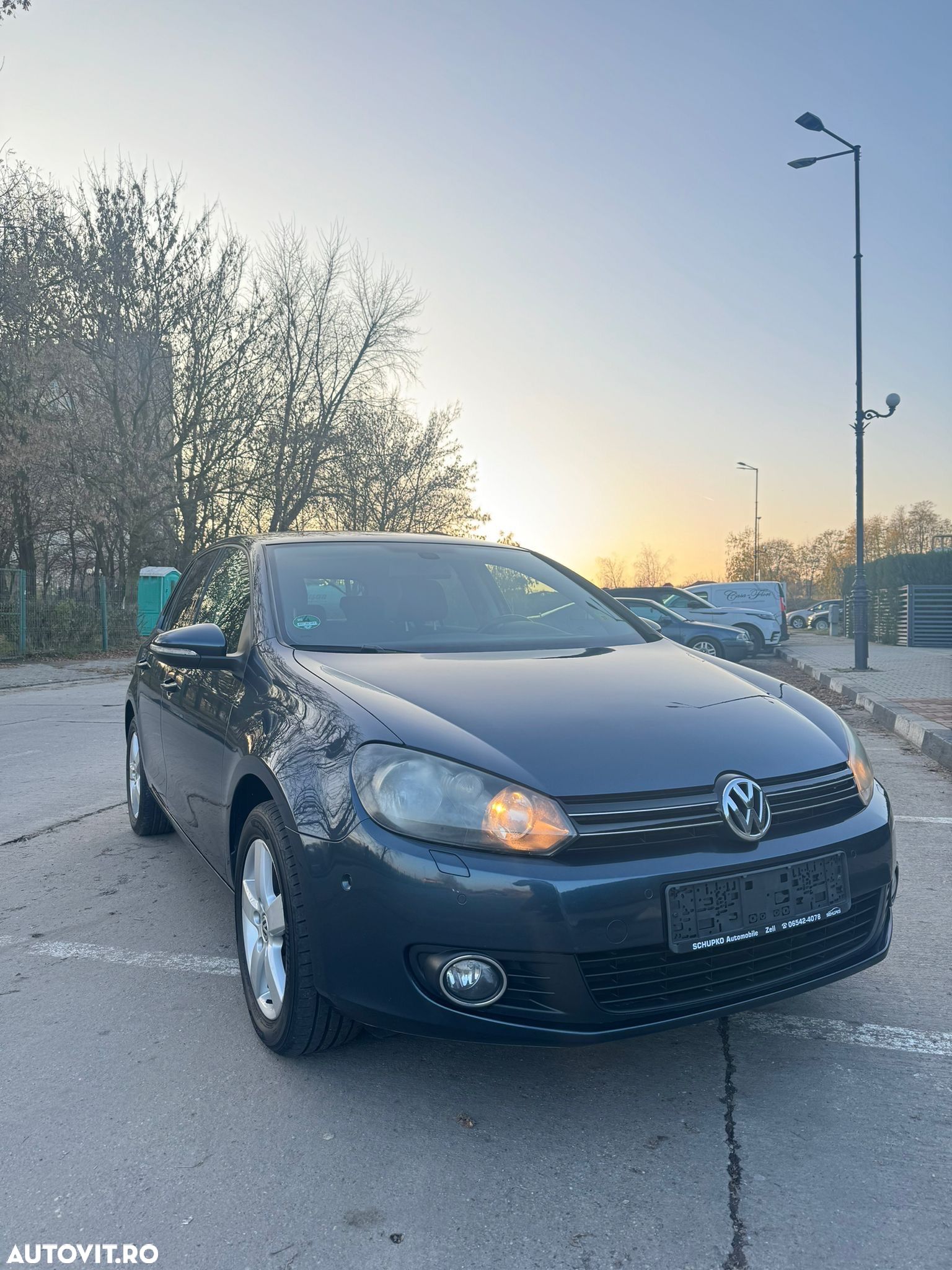 Volkswagen Golf 1.2 TSI BMT Highline - 1