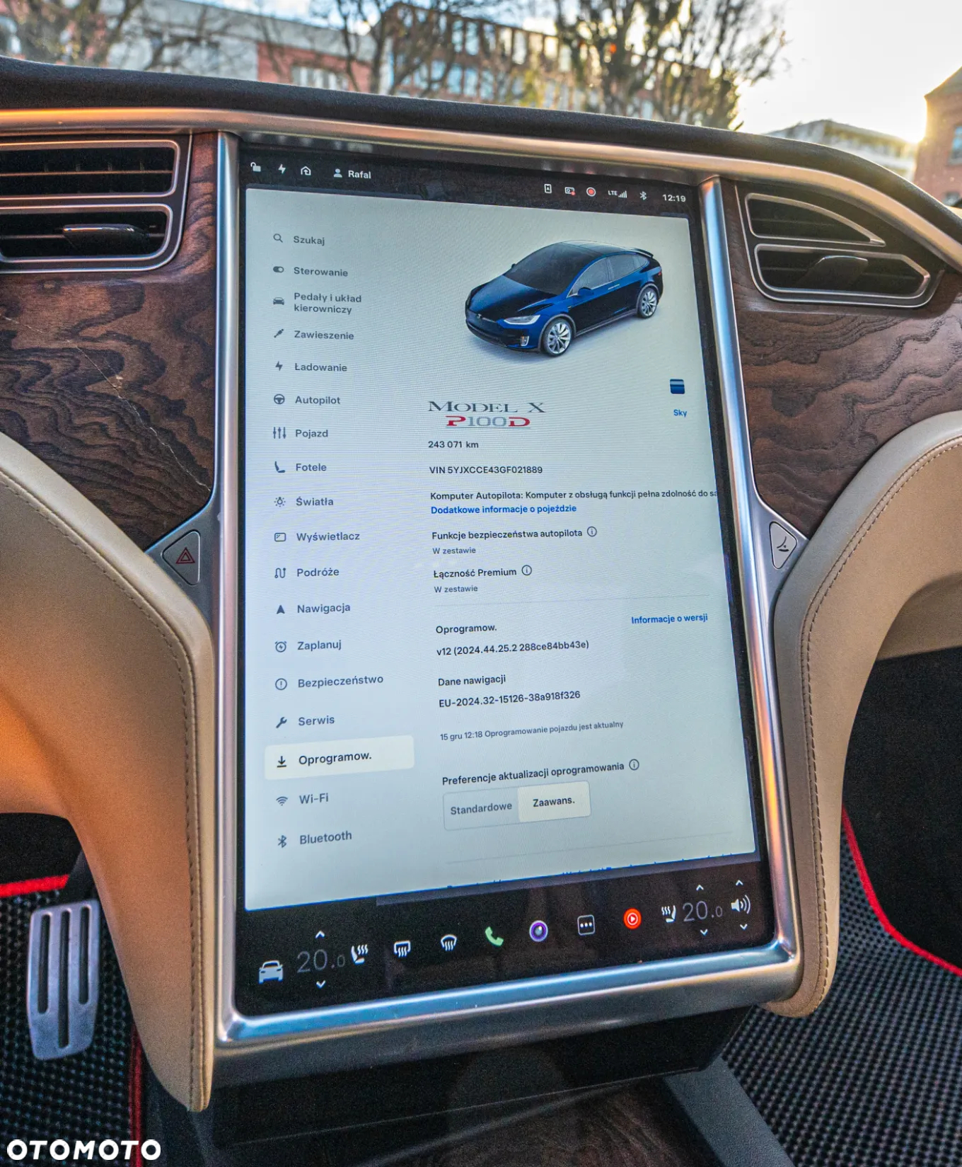 Tesla Model X Performance - 24