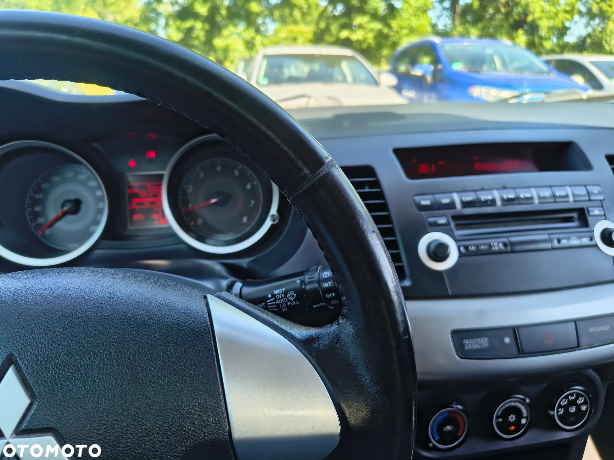 Mitsubishi Lancer 1.5 Invite - 30