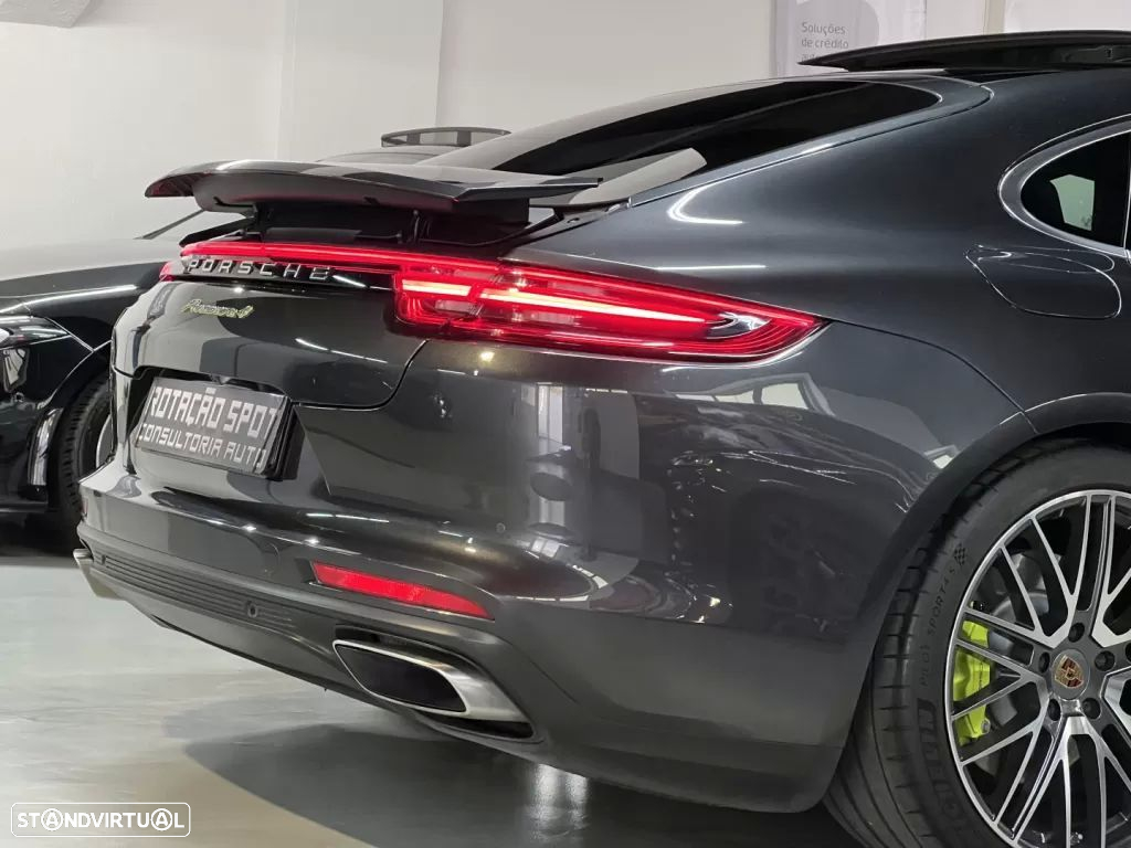 Porsche Panamera 4 E-Hybrid Executive - 16