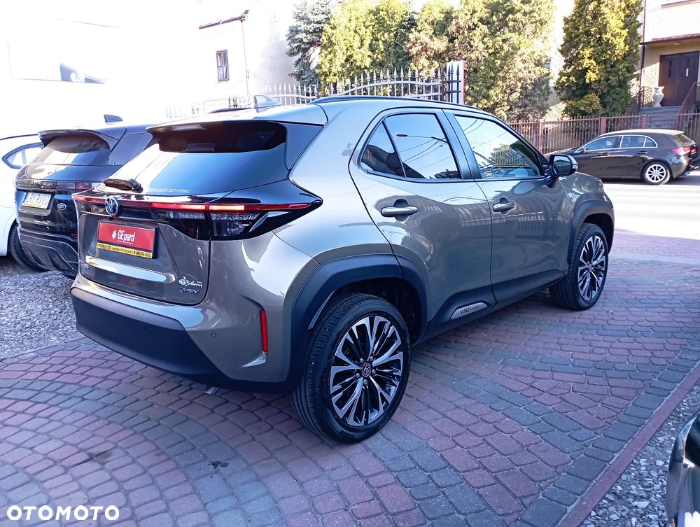 Toyota Yaris Cross Hybrid 1.5 Executive - 4