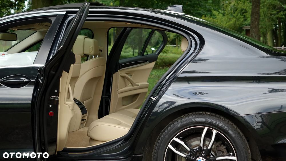 BMW Seria 5 520d Modern Line - 9