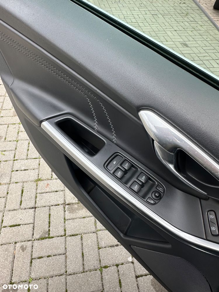 Volvo XC 60 D3 Ocean Race - 32