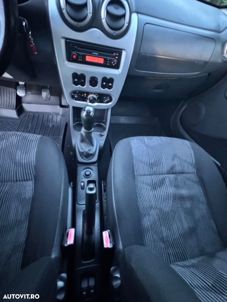 Dacia Logan 1.5 dCi Laureate - 18