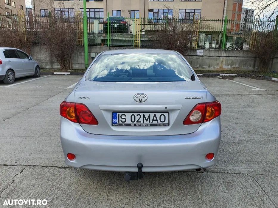 Toyota Corolla 1.4 Sdn. Terra - 5