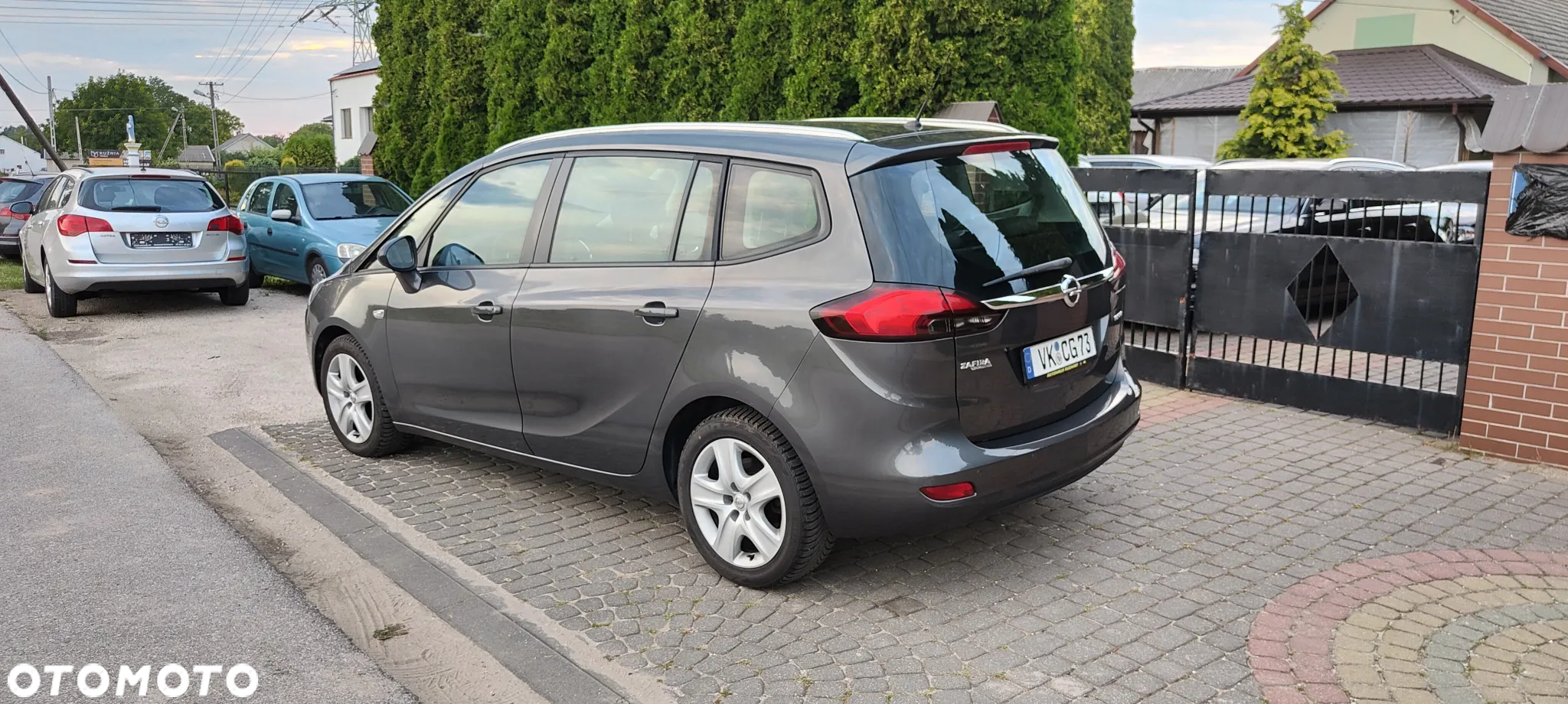 Opel Zafira - 2